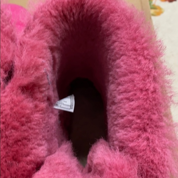 UGG boots: youth pink Bailey bow - Picture 9 of 12